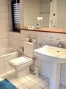 Badezimmer (neuwertiger Bauteil) - 