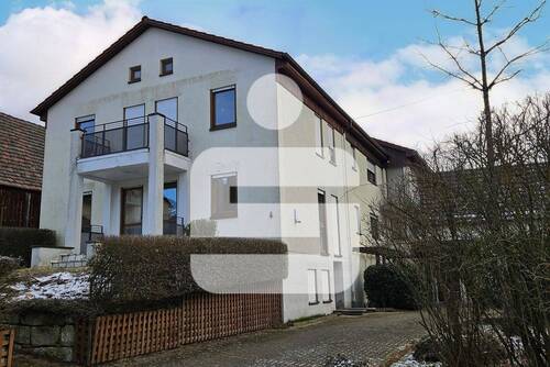 Außenansicht - Raumwunder mit Potenzial. - 265.000,00&nbsp;EUR Kaufpreis, ca.&nbsp; 179,00&nbsp;m&sup2;&nbsp;Wohnfl&auml;che
