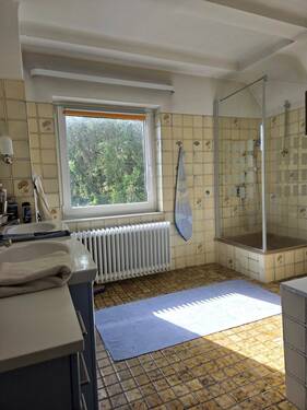 Badezimmer 1. OG - 