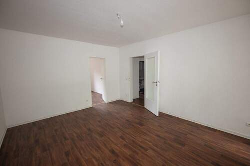 Wohnzimmer - 3 Zimmer Etagenwohnung zum Kaufen in Cuxhaven