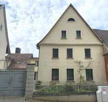 EFH mit ehem. Autowerkstatt in Bad Bibra