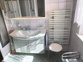 Bad mit Dusche im OG - 