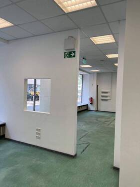 Ladenfläche - 12.JPG - 