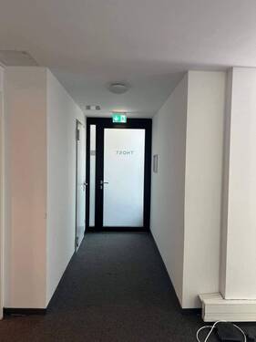 Ladenfläche - 1.JPG - 