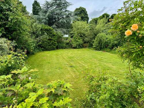 Grundstück - 8 Zimmer Einfamilienhaus zum Kaufen in Wangels