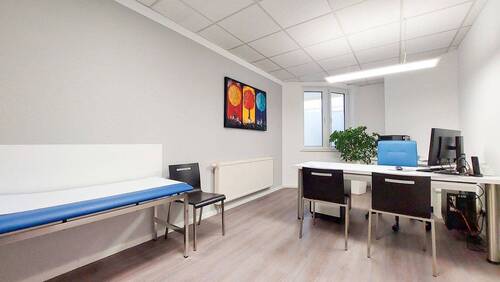 Behandlungszimmer 2 - 