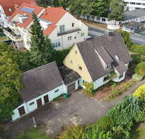 Großes Grundstück, beste Lage in Achim, mit 2 Familienhaus zu verkaufen