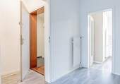 Wohnflur Richtung Küche - Etagenwohnung mit 80,00 m² in Seevetal-Meckelfeld zum Kaufen