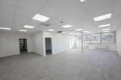 Office 1 oder 3 - Renovierte Büroflächen im Gewerbepark Rottendorf - flexibel ab 80 m²