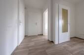 Flur - 2 Zimmer Etagenwohnung zur Miete in Lünen