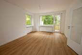 Wohnzimmer - 3 Zimmer Etagenwohnung zum Kaufen in Cuxhaven