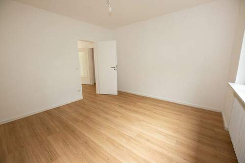 2. Schlafzimmer - 