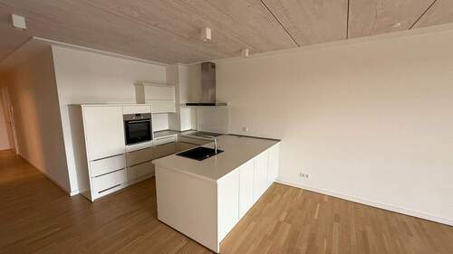 WhatsApp Image 2025-11-19 at 22.18.00(8) - 