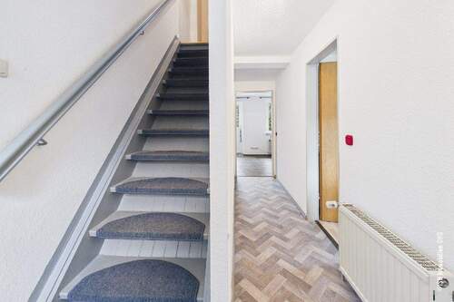 Flur EG - 3 Zimmer Reihenendhaus zum Kaufen in Stade