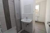 Bad mit Dusche - Etagenwohnung mit 87,00 m&sup2; in Freiberg zur Miete