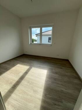 Schlafzimmer - 3 Zimmer Etagenwohnung zur Miete in Winsen (Luhe)