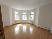 Wohnzimmer - Kleine 3-Zi-Whg. mit Lift im 2.OG