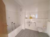 Bad - 3 Zimmer Etagenwohnung in Gera