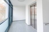 Treppenhaus - 3 Zimmer Etagenwohnung zur Miete in Lünen
