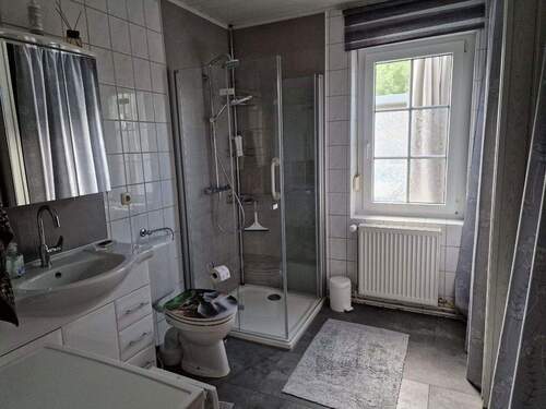 EG Duschbad 2024 renoviert - 