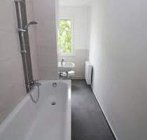 Auch für Nichtschwimmer geeignet...3-RW mit modernem Wannenbad! - Freiberg