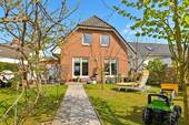 Gartenansicht - Eindrucksvoller Rotklinkerbau mit hervorragender Raumaufteilung