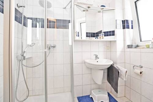 Badezimmer EG - Einfamilienhaus mit 124,00 m&sup2; in Hamburg zum Kaufen