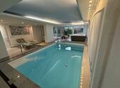Schwimmbad - 