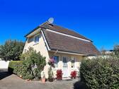 Eingangsansicht - Einfamilienhaus in Bad Zwischenahn zum Kaufen