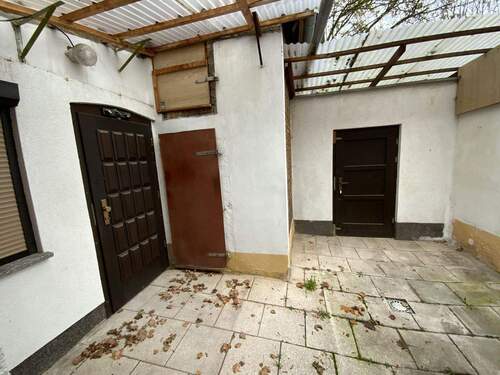 Hof - Reihenmittelhaus mit 90,00 m&sup2; in Artern zum Kaufen