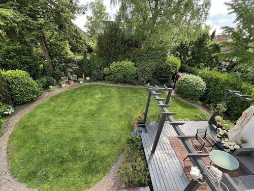 Gartenblick vom Balkon - 