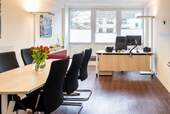 Tagesbüro mit Meetingraum - 