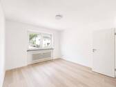 Zimmer 1 - 2 Zimmer Etagenwohnung in Mannheim-Neckarau