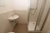 Beispiel bad mit Dusche - 389,00&nbsp;EUR Kaltmiete, ca.&nbsp; 54,90&nbsp;m&sup2;&nbsp;Wohnfl&auml;che