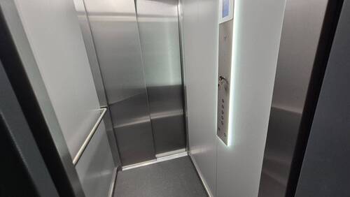 Fahrstuhl - 
