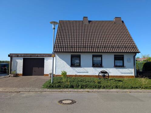 Front - 3 Zimmer Mehrfamilienhaus, Wohnhaus zum Kaufen in Bruchmühlbach-Miesau