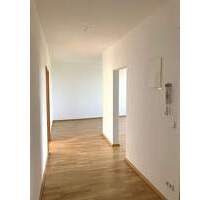 3-RaumWohnung mit Balkon, offene Küche mit EBK und Tageslichtbad - Chemnitz Hilbersdorf