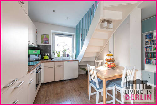 offene Küche mit Einbauküche - 