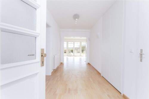 Entree mit Blick - 5 Zimmer Einfamilienhaus zum Kaufen in Dallgow-Döberitz