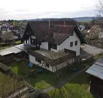 Einfamilienhaus Haushälfte mit großem Platzangebot in Hilzingen-Binningen - sofort frei