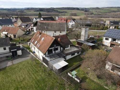 Ansicht - Mehrfamilienhaus, Wohnhaus mit 251,70 m&sup2; in Hilzingen-Binningen zum Kaufen