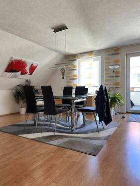 Wohnzimmer 1 - Etagenwohnung mit 160,00 m&sup2; in Magdeburg zur Miete