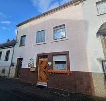 Gepflegtes Einfamilienhaus Garage in Landsweiler-Reden - Schiffweiler / Landsweiler-Reden