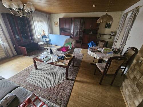 Wohn-/Esszimmer - 4 Zimmer Einfamilienhaus zum Kaufen in Schiffweiler / Landsweiler-Reden