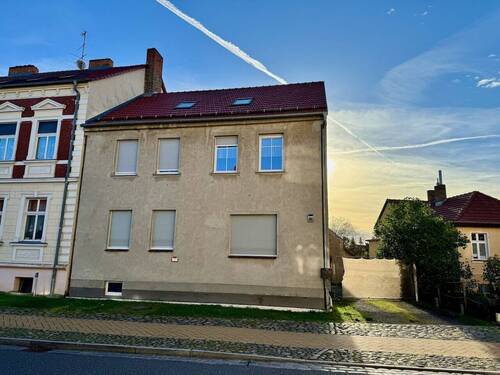 Bild 2 - 6 Zimmer Mehrfamilienhaus, Wohnhaus zum Kaufen in Kremmen