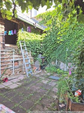 Terrassenansicht - Einfamilienhaus mit 131,00 m² in Karlsruhe zum Kaufen