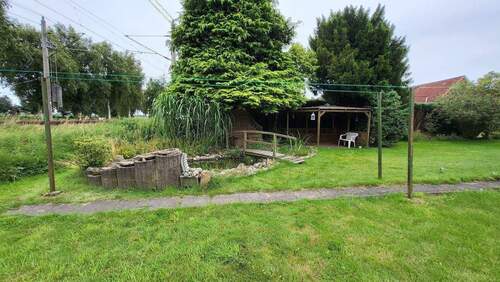 Teich mit Brücke.jpg - 