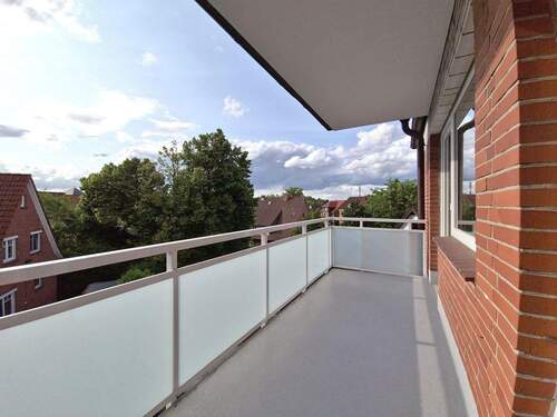 Balkon - 3 Zimmer Etagenwohnung zum Kaufen in Stade