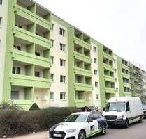 Erstbezug nach Sanierung 4-Zimmer-Wohnung mit Balkon und Lift - Halle (Saale) Silberhöhe