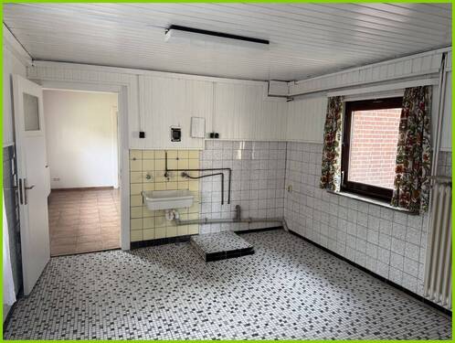 HWR mit Eingang - 